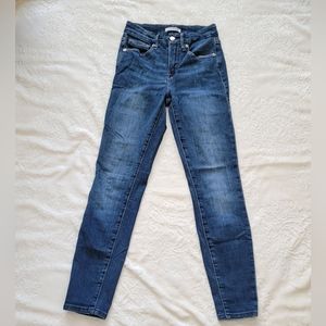 Good American Good Legs Crop